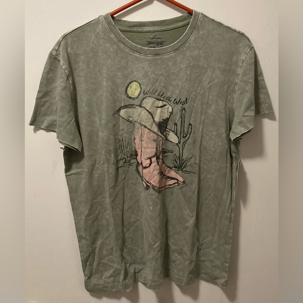 Threadgrit Women’s Mountain Green Wild West Graphic Top Tee T Shirt Size Medium